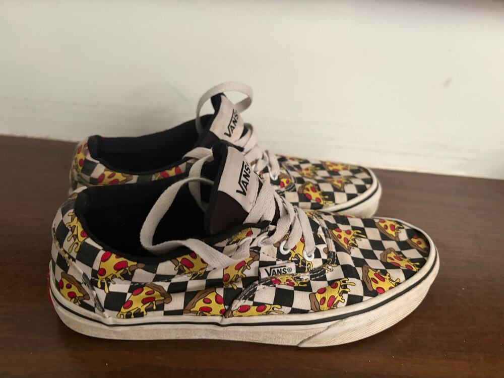 VANS youth 3.5 pizza skate shoes